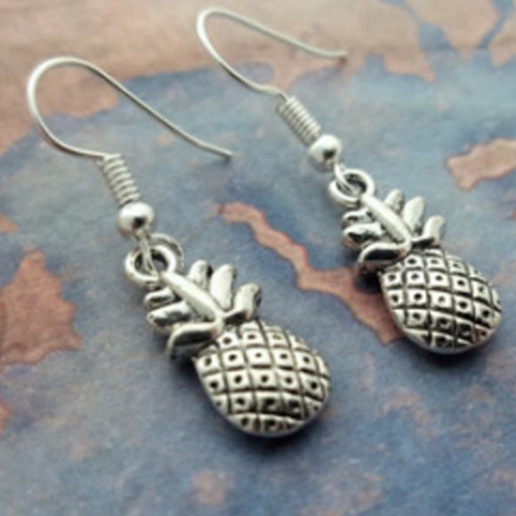 The Lux Gem Jewelry - Pineapple Silver Earrings